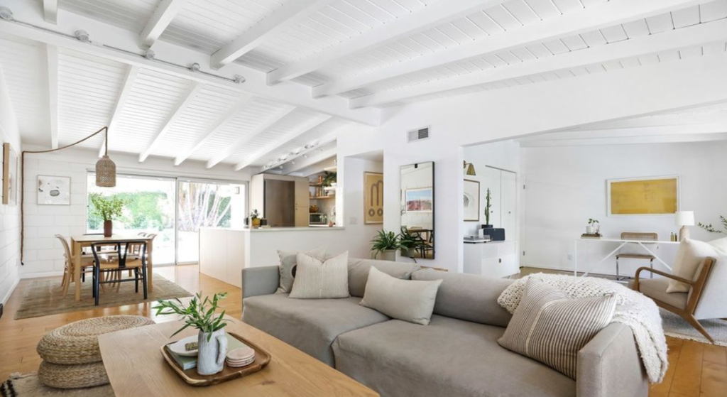 Built in 1958, this Glassell Park Mid-Century Modern home has it all, an open floor plan, exposed beams, expansive glass and windows and an outdoor area perfect for taking in the California indoor/outdoor lifestyle.