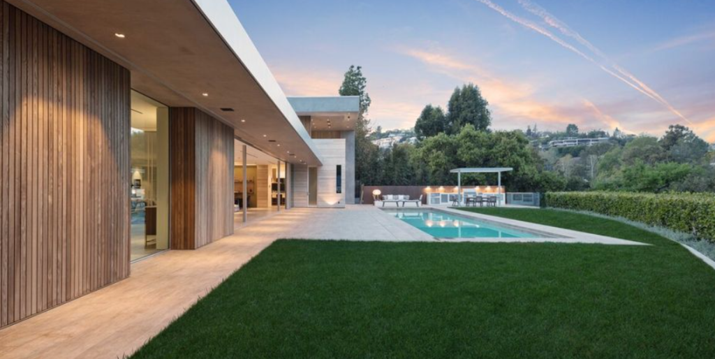 BEL AIR MODERN ARCHITECTURAL HOME TIMELESS LUXURY — Modern Living LA