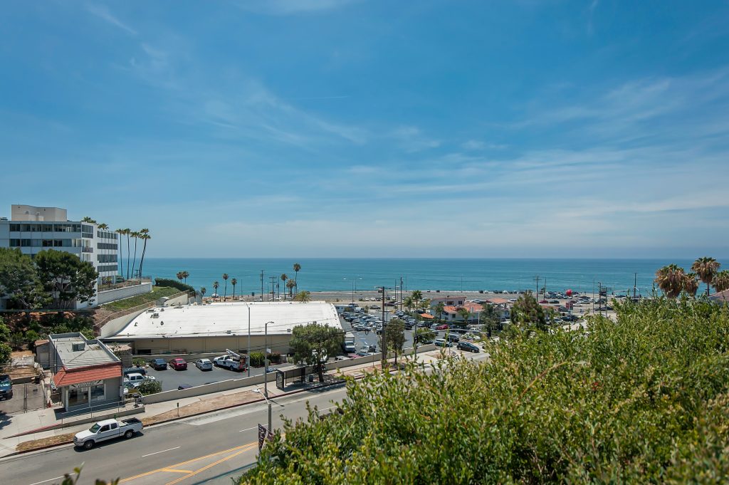 Featured Home-Pacific Palisades, Featured Mid Century-Pacific Palisades, Featured Real Estate-Pacific Palisades, Featured Architecture-Pacific Palisades, Featured Architectural-Pacific Palisades, Featured House-Pacific Palisades,