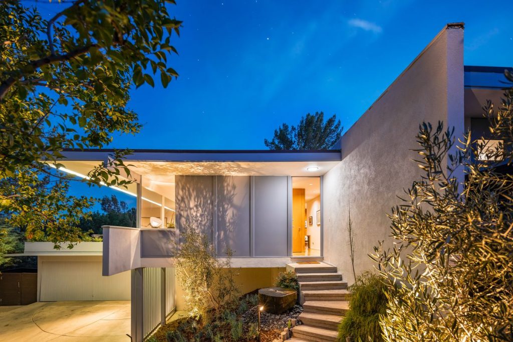 Woodland Hills Richard Neutra J.N. Baldwin House