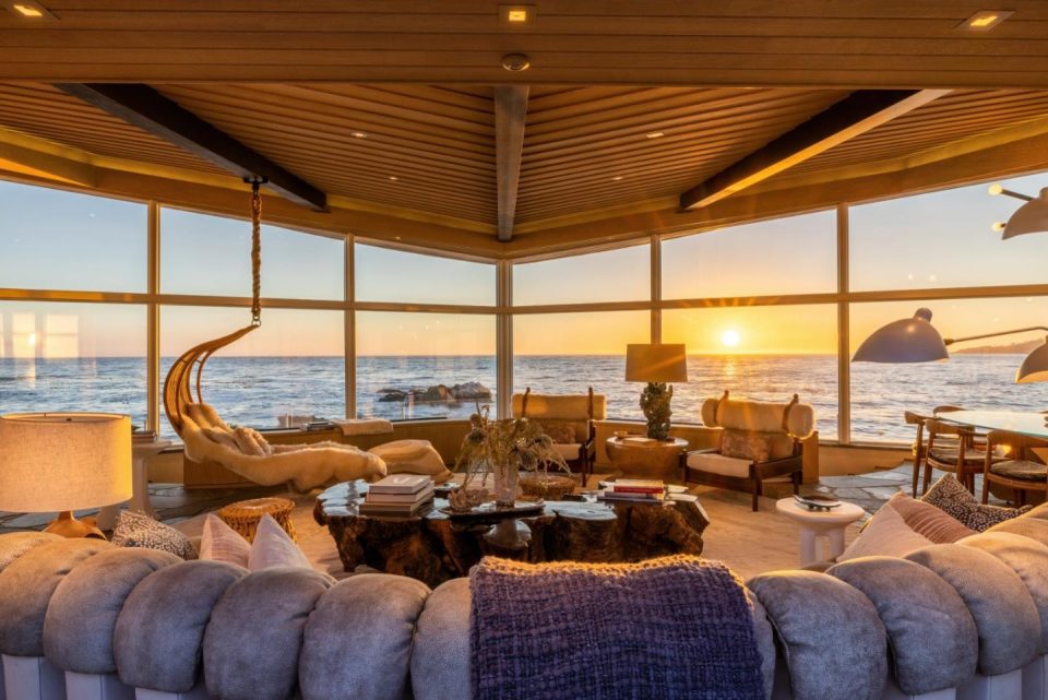 Unbelievable panoramic ocean views through walls of glass , this house is perched beautifully at the edge of the water.