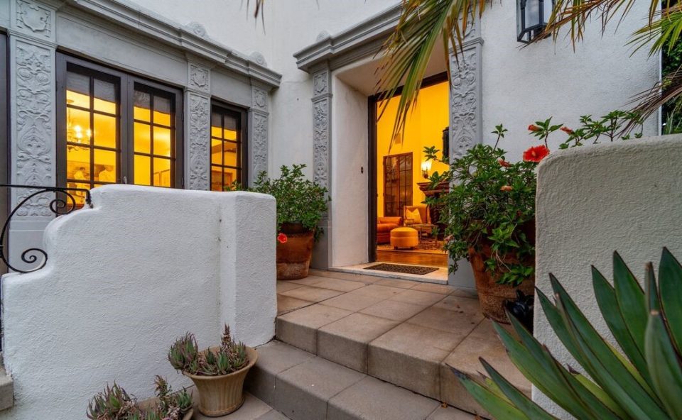 HANCOCK PARK CLASSIC SPANISH MEDITERRANEAN — Modern Living LA