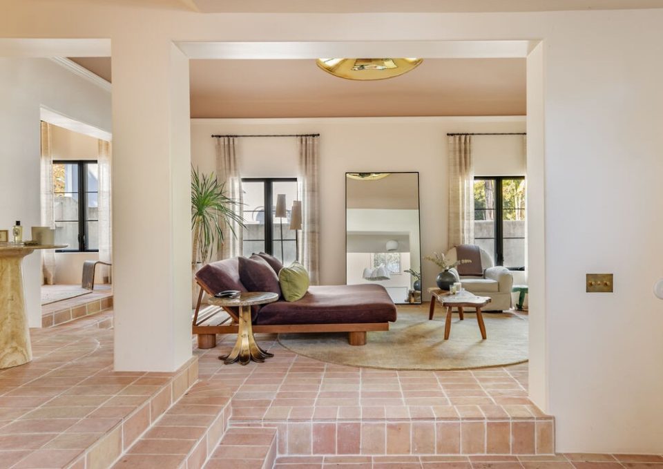 SPANISH — Modern Living LA