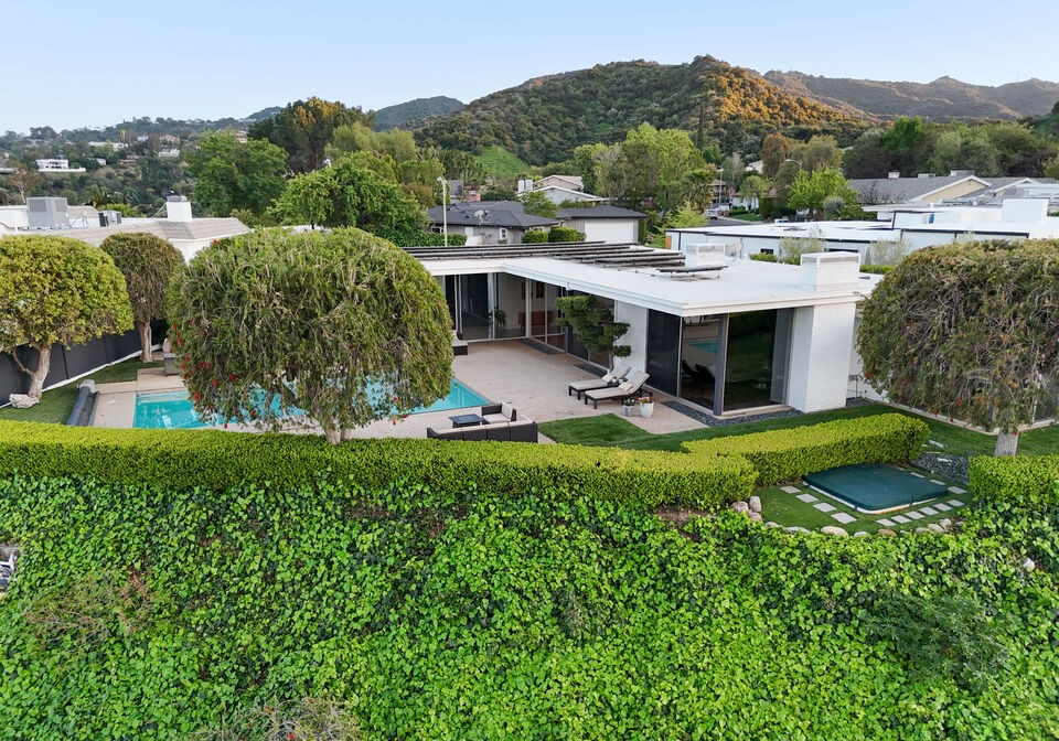 Encino The Strawberry House by Benton and Park, AIA c.1964