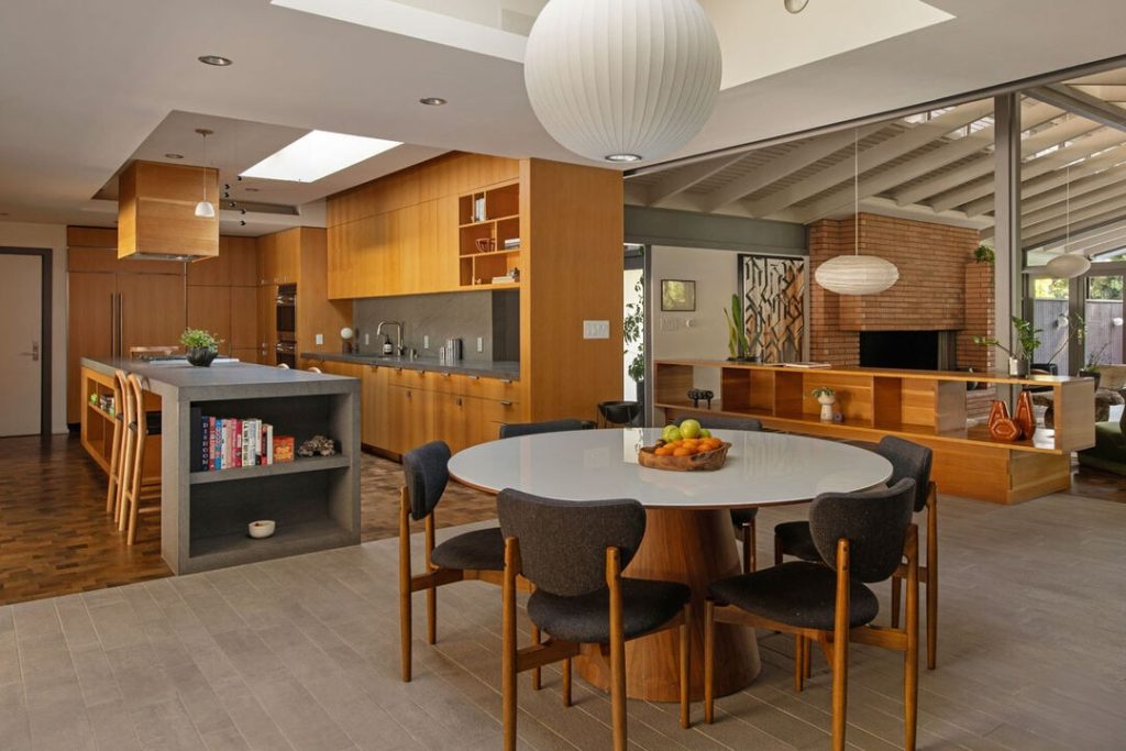 San Marino Thompson Moseley House by Buff, Straub & Hensman