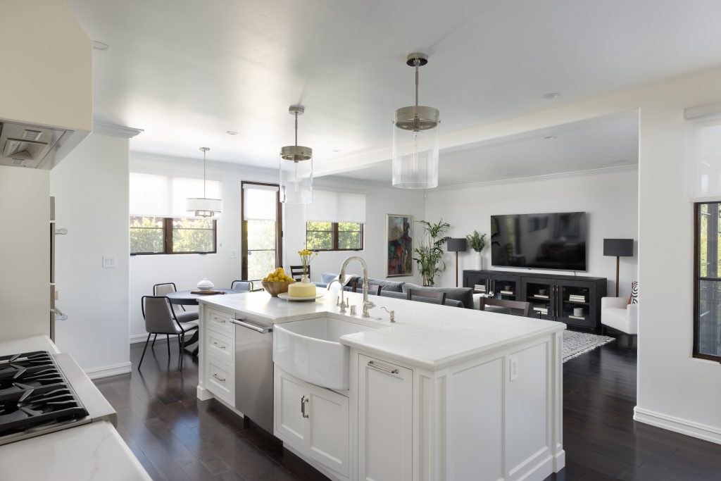 Spanish Colonial Revival home located in prime Miracle Mile HPOZ 
