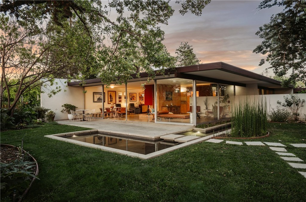 Thousand Oaks Richard Neutra the McSorley House