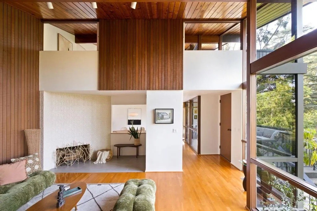 Pasadena John L. Pugsley Exceptional Post & Beam