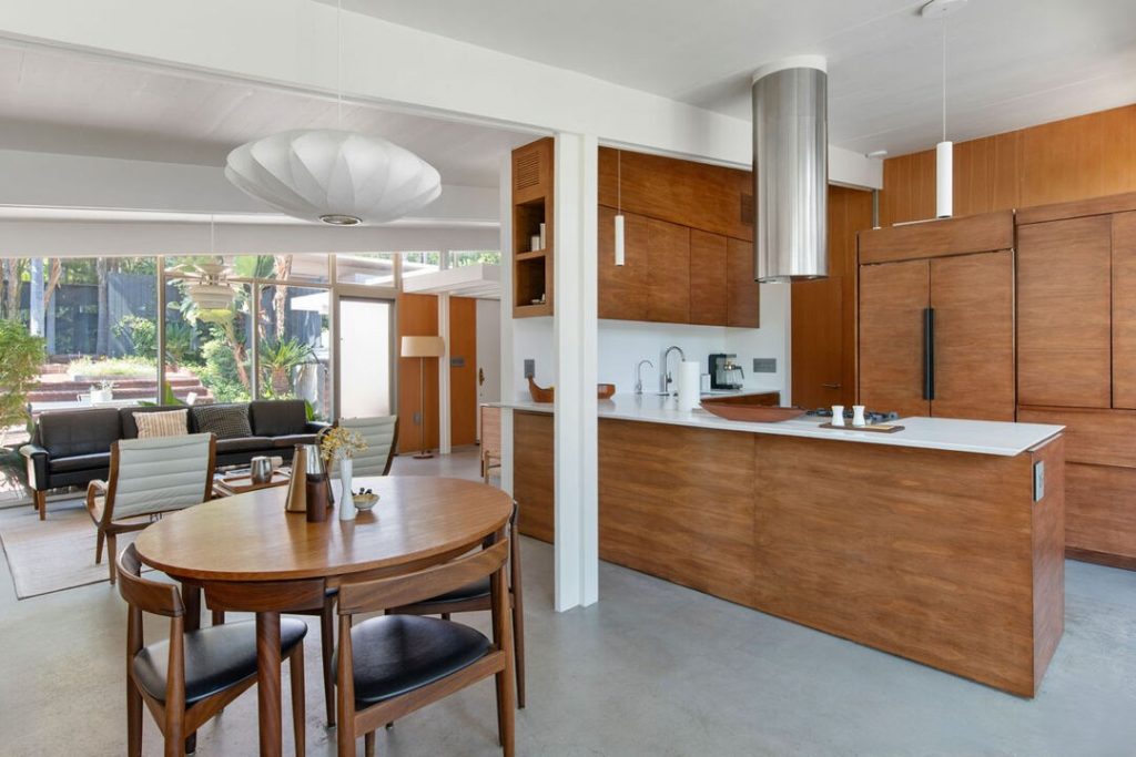 Pasadena Sun Villa by A. Quincy Jones, FAIA