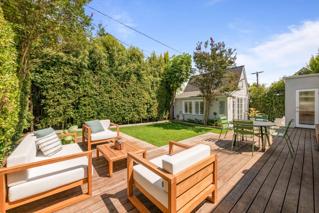 Windsor Square Storybook English Cottage