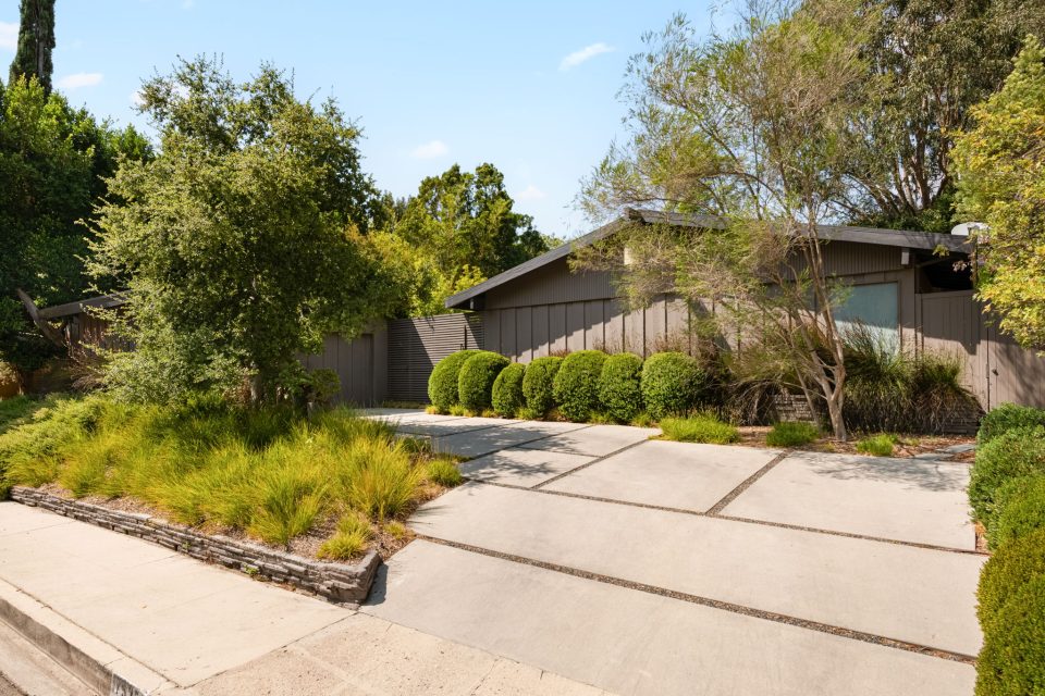 Hollywood Hills Mid-Century Turned Elegant Modern