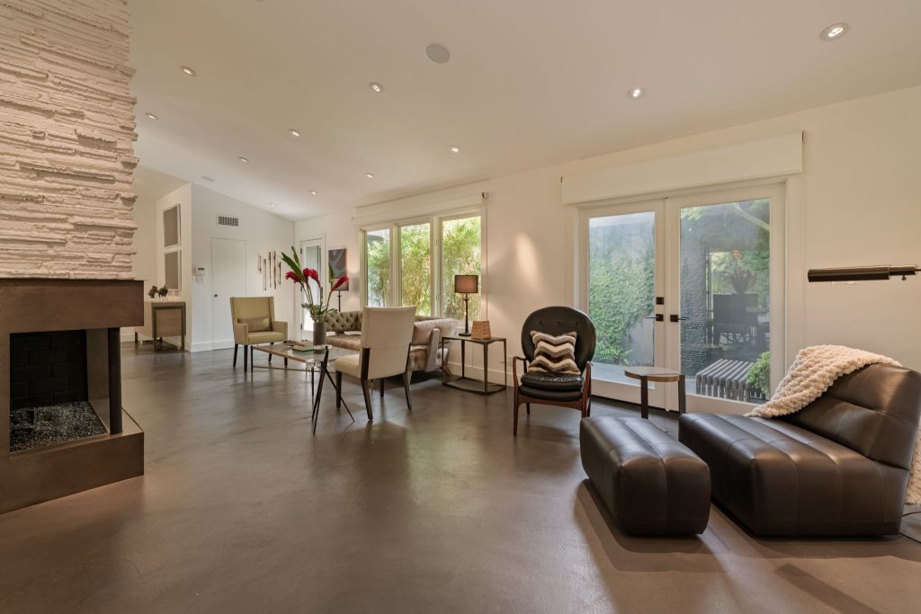 Hollywood Hills Mid-Century Turned Elegant Modern