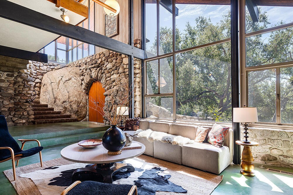 Altadena Architectural Landmark Boulder Crest