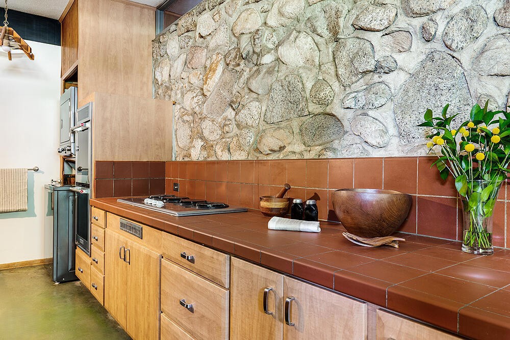 Altadena Architectural Landmark Boulder Crest