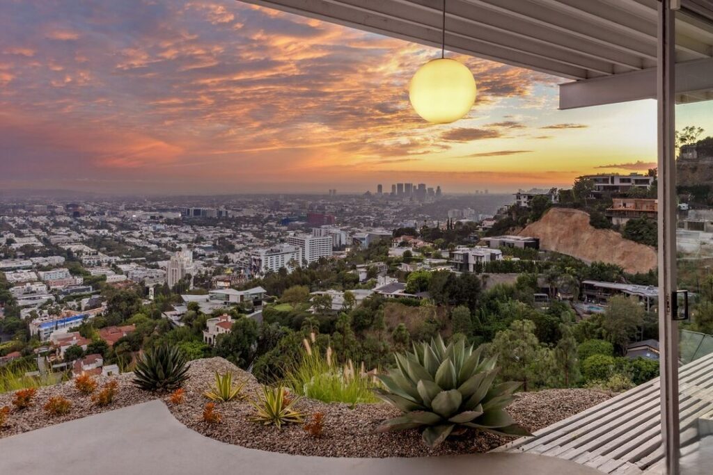 Hollywood Hills The Stahl House, aka Case Study House 22, Pierre Koenig