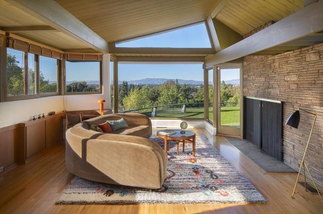 Studio City the Roxy Roth House by R.M. Schindler