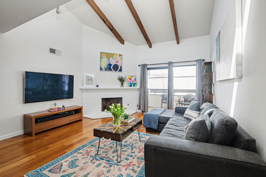 West Los Angeles Exceptional Top Floor Condo