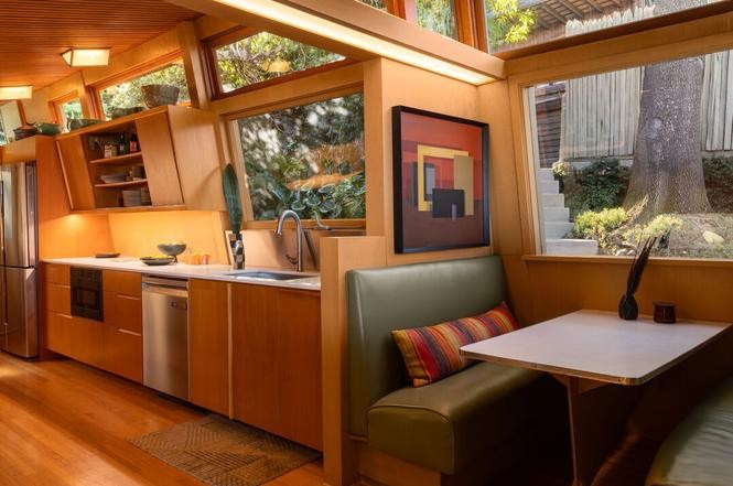 Hollywood Hills Rudolph Schindler Kallis–Sharlin Residence