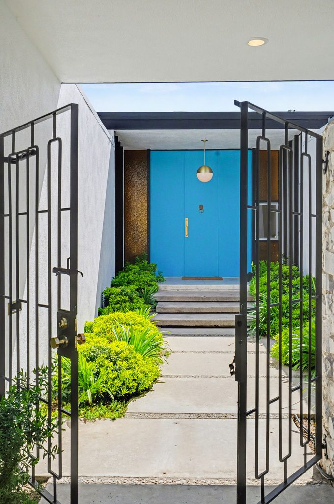 Valley Glen The Wishnow Residence by Benton and Park, AIA