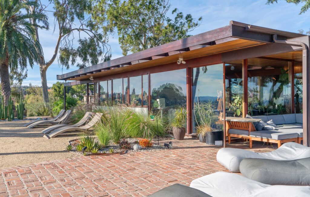 Granada Hills Richard Neutra the Logar House