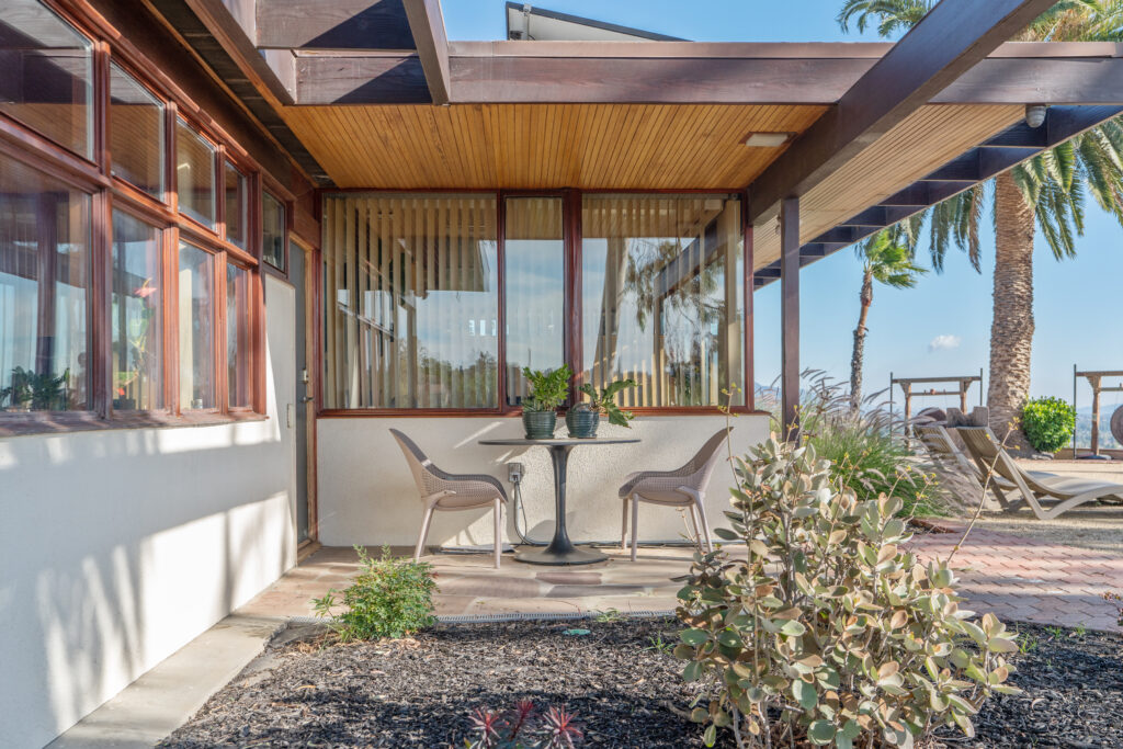 Granada Hills Richard Neutra the Logar House