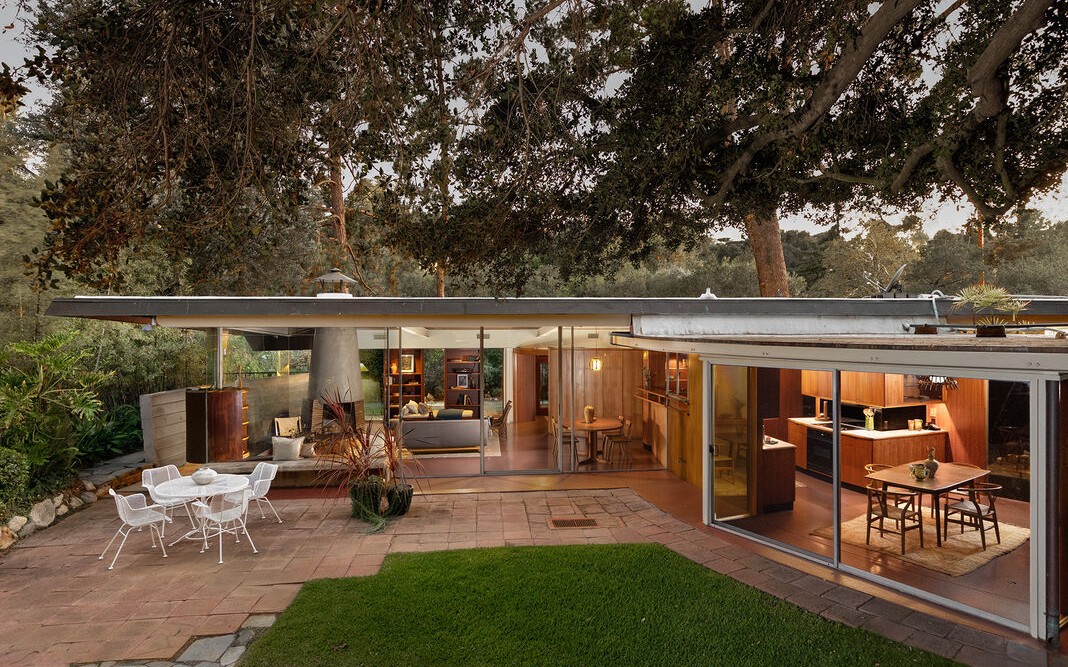 Pasadena the Dahlstrom House by John Lautner