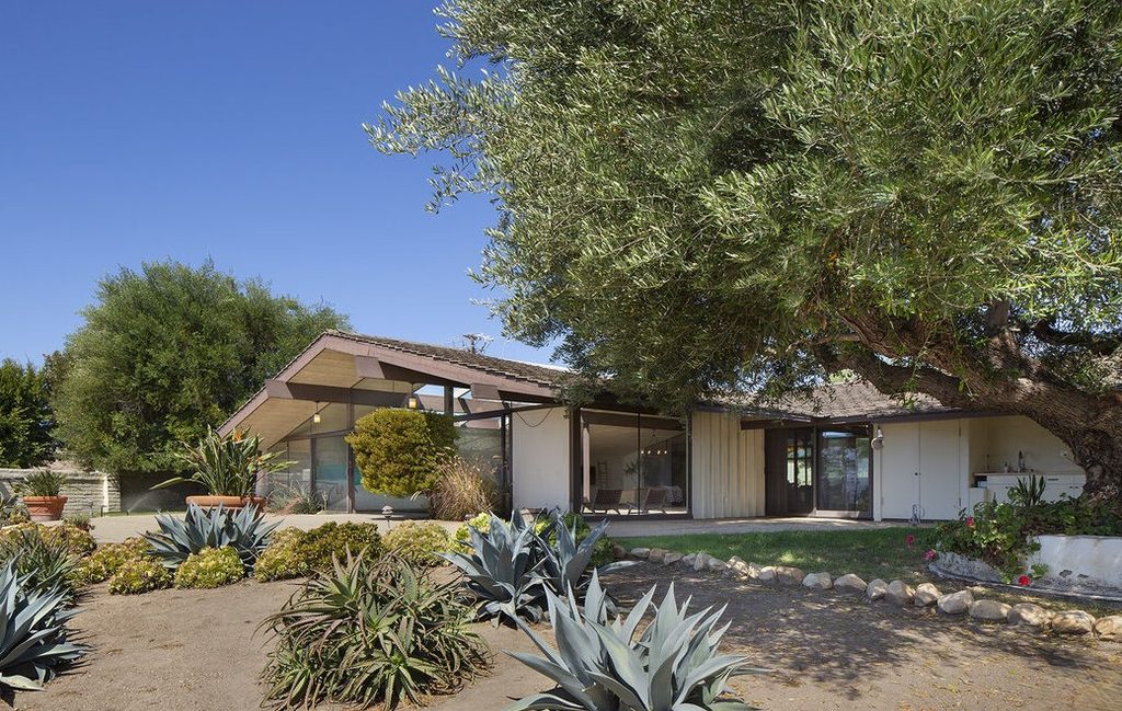 Camarillo The Robert and Alice Power Residence by Cliff May